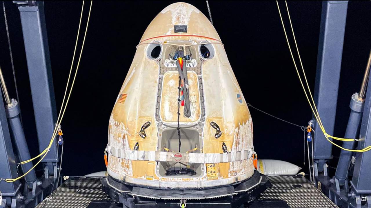 SpaceX货运“龙飞船”安全返回地球