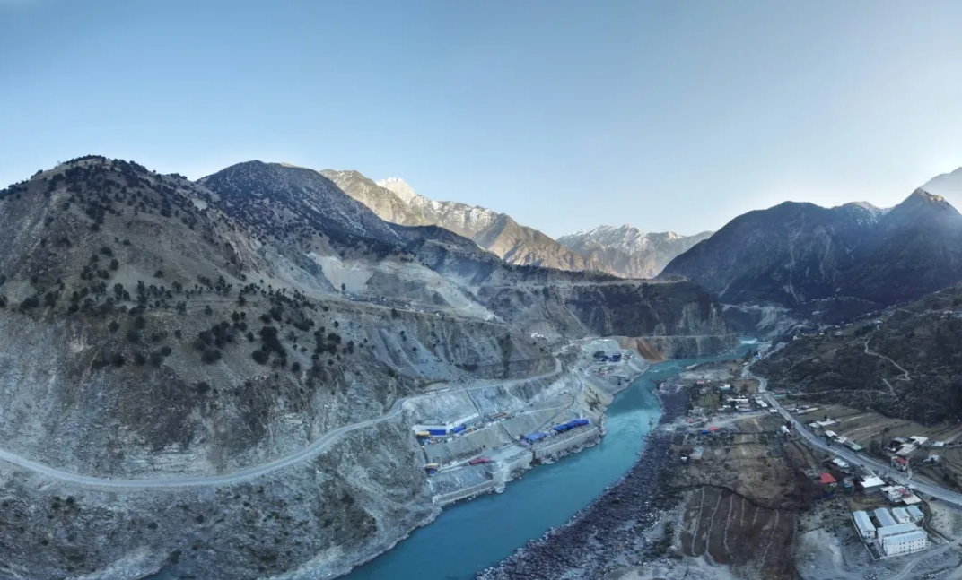 今年6月巴基斯坦总理刚刚视察了中企承建的达苏水电站项目