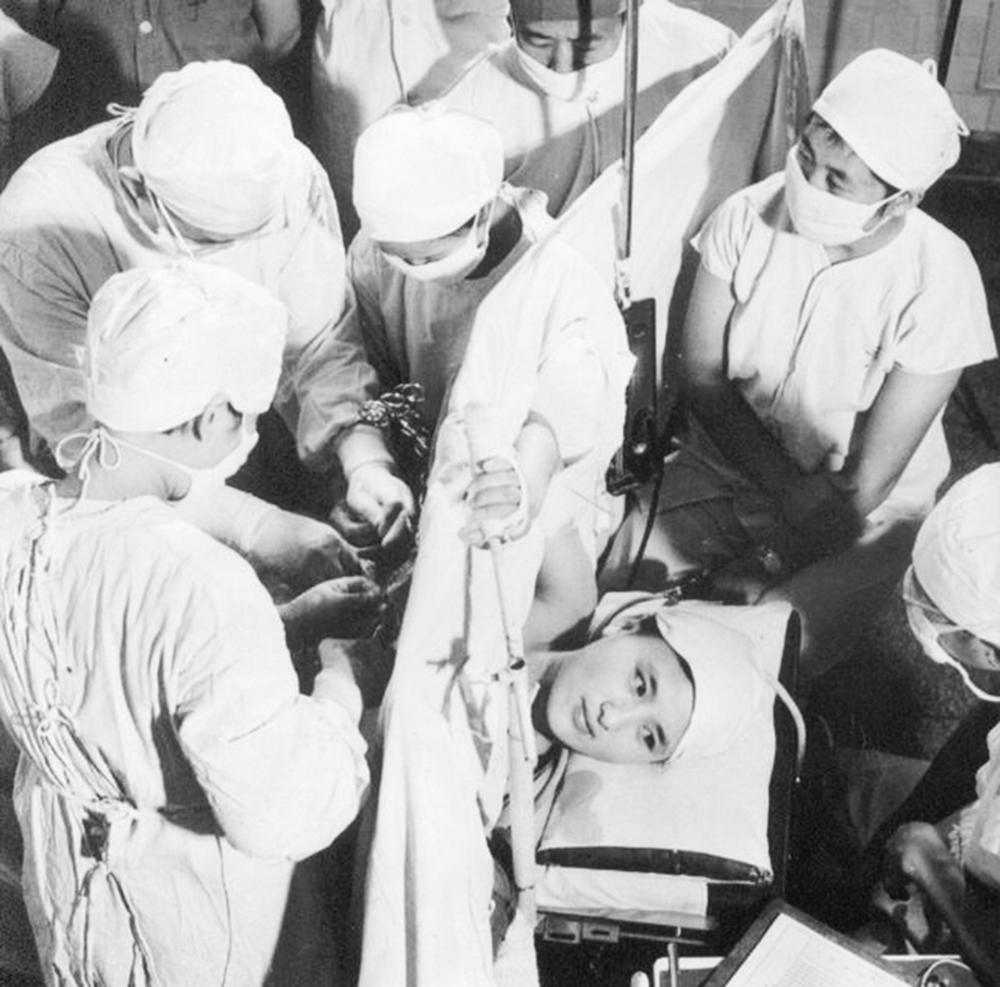 跨世纪的白求恩