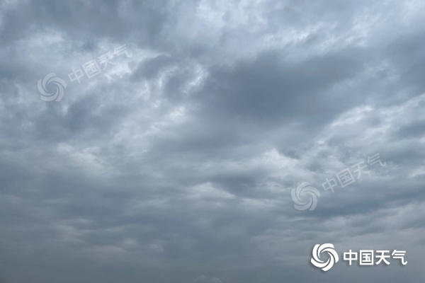 长江中下游强降雨在线 华南“桑拿天”来袭