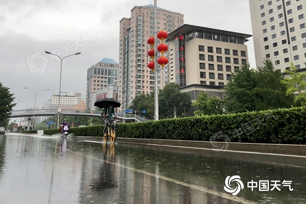 北京降雨渐歇 阳光将露脸 明日小暑炎热再现