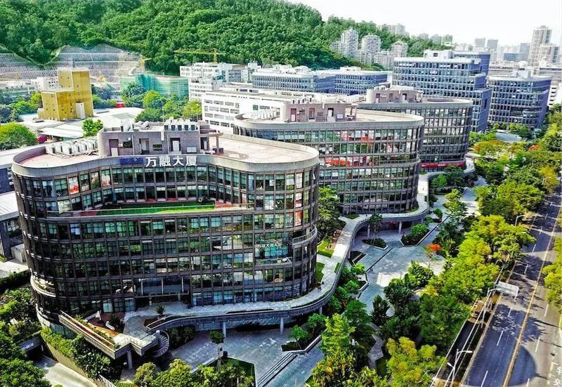 题图为位于深圳招商蛇口产业园的万融大厦