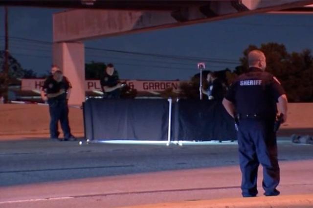 悲剧！美国15岁女孩与母亲争吵后在高速公路上跳车，被后车撞死
