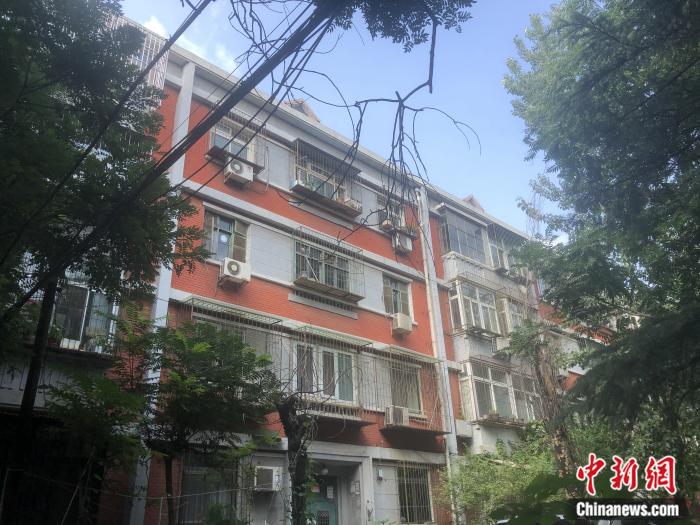 北京市西城区月坛片区一处学区房。 中新网 左宇坤 摄