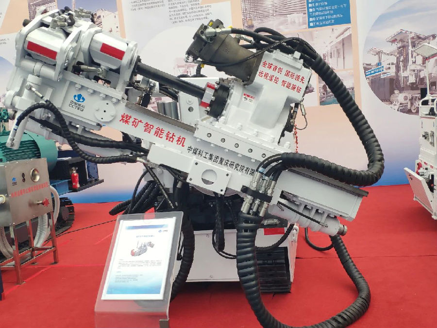 院的zywl-4000sy全自动钻机在淮南谢桥煤矿施工松软煤层顺层预抽孔