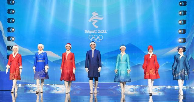 2022冬奥会礼仪服装图片