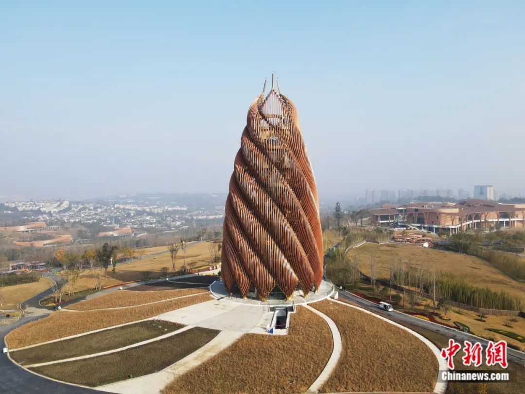 熊猫塔.安源 摄