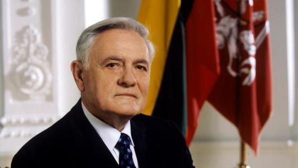 立陶宛前总统瓦尔达斯·阿达姆库斯