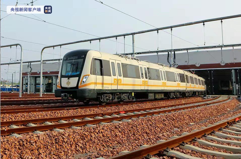 河南郑州12个地铁站乘车须持核酸证明