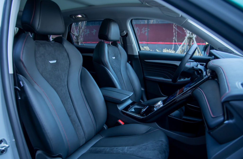 飞凡MARVEL R硬核三电技术，别具看点