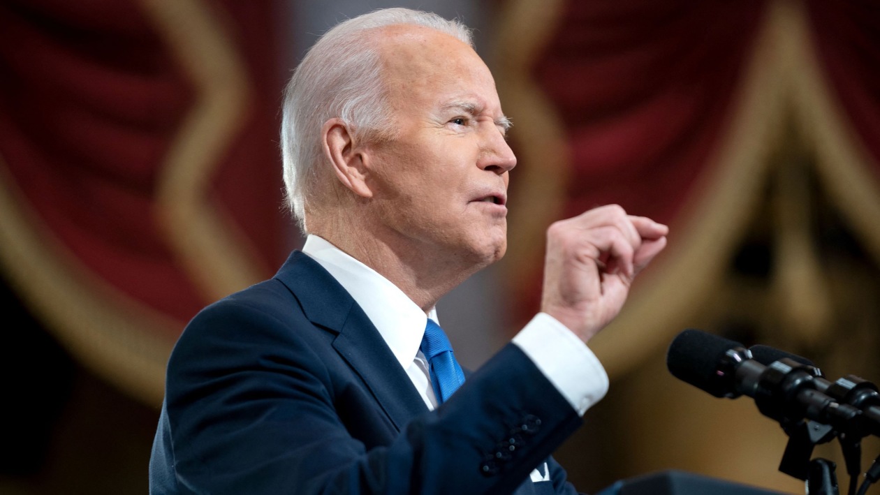 图说:拜登在国会山骚乱一周年纪念日发表讲话