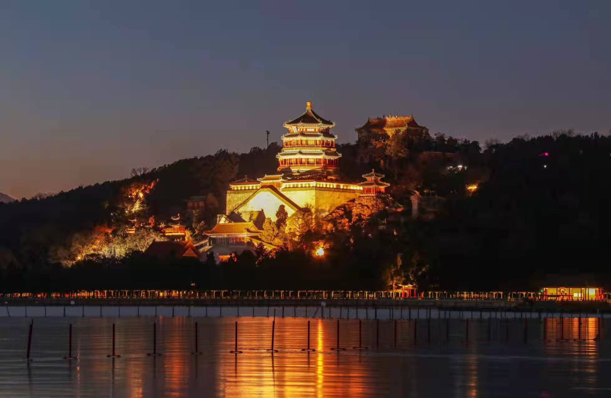 惊艳!颐和园"金光穿洞"仿佛打开穿越门|颐和园_新浪财经_新浪网