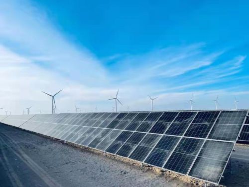 中核玉门昌西50mw风光互补项目位于甘肃酒泉玉门市东南部的戈壁平缓