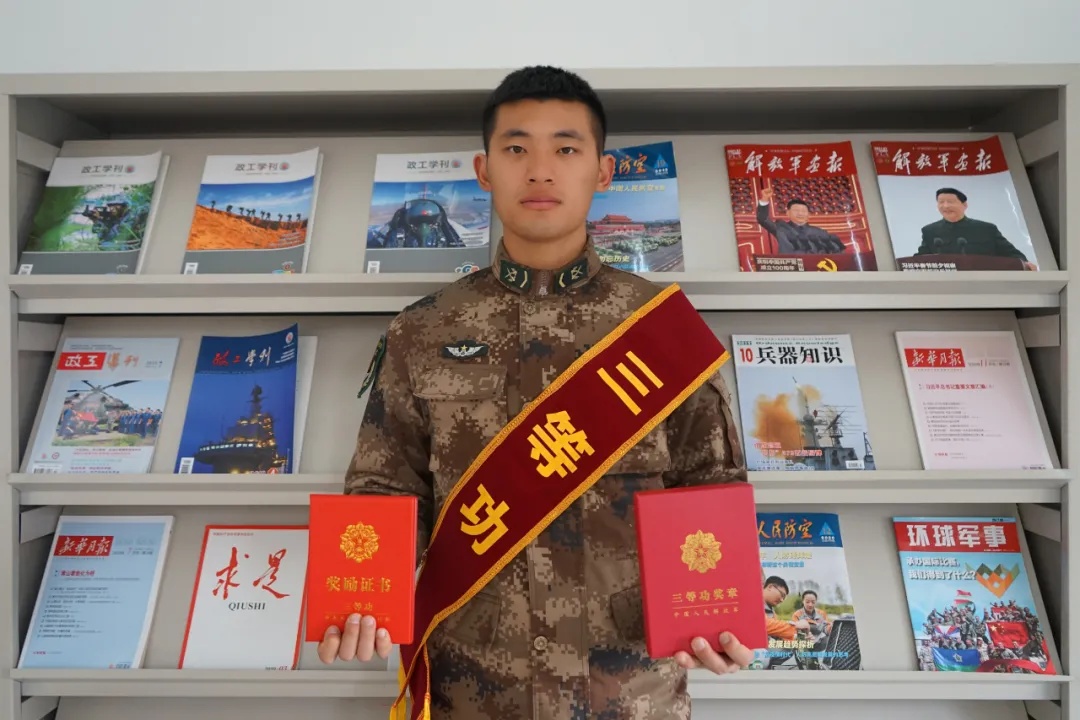 疤不得怎么用好样的！这些双胞胎同年考上大学，同年参军入伍_https://www.jmylbn.com_新闻资讯_第25张