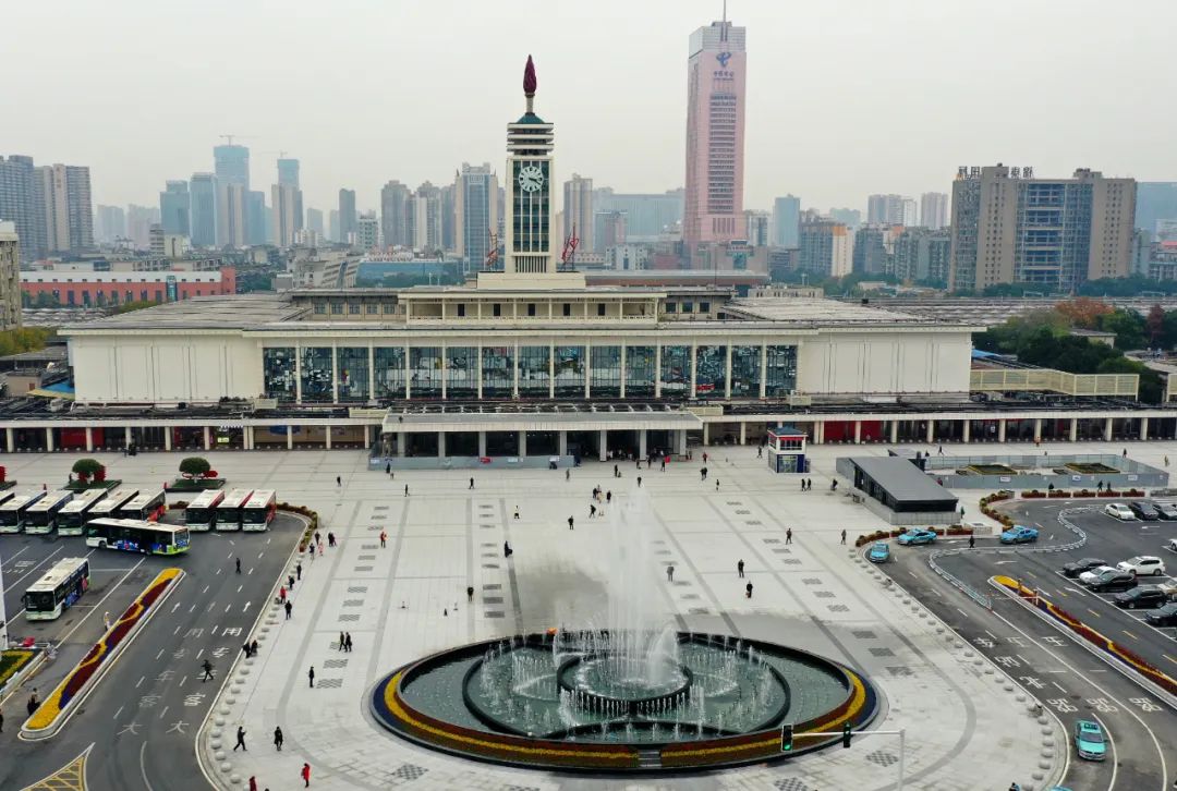 长沙市火车站西广场.湖南日报全媒体记者 田超 摄