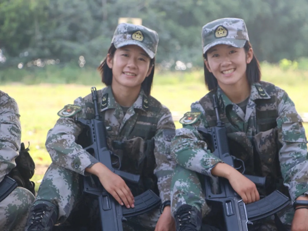 疤不得怎么用好样的！这些双胞胎同年考上大学，同年参军入伍_https://www.jmylbn.com_新闻资讯_第8张
