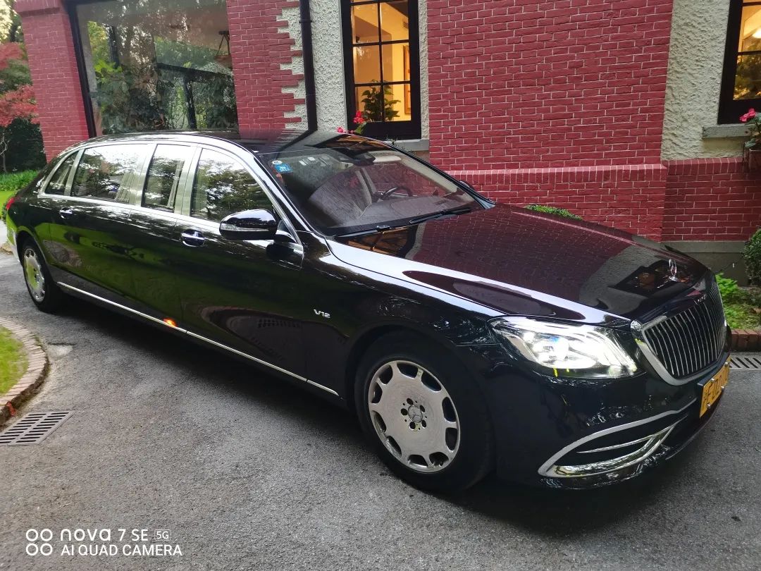 迈巴赫s680 pullman汽车图片
