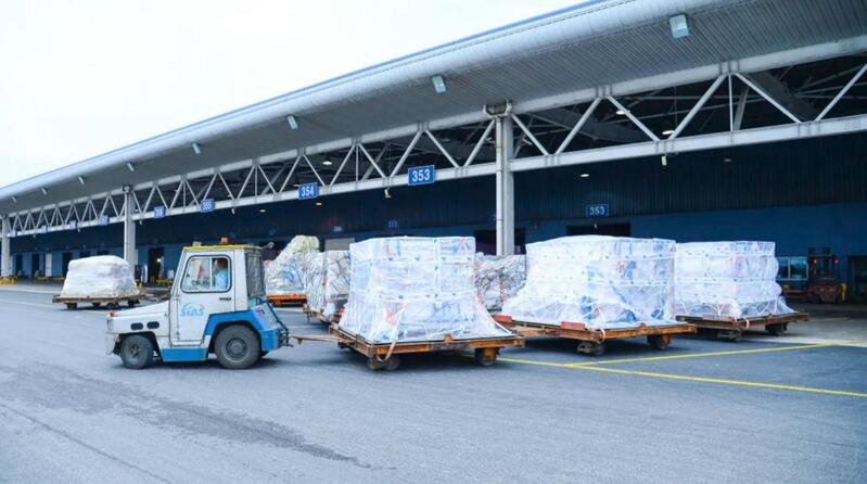 作为全球前三的国际航空货运枢纽,浦东机场货运航线网络覆盖全球48个
