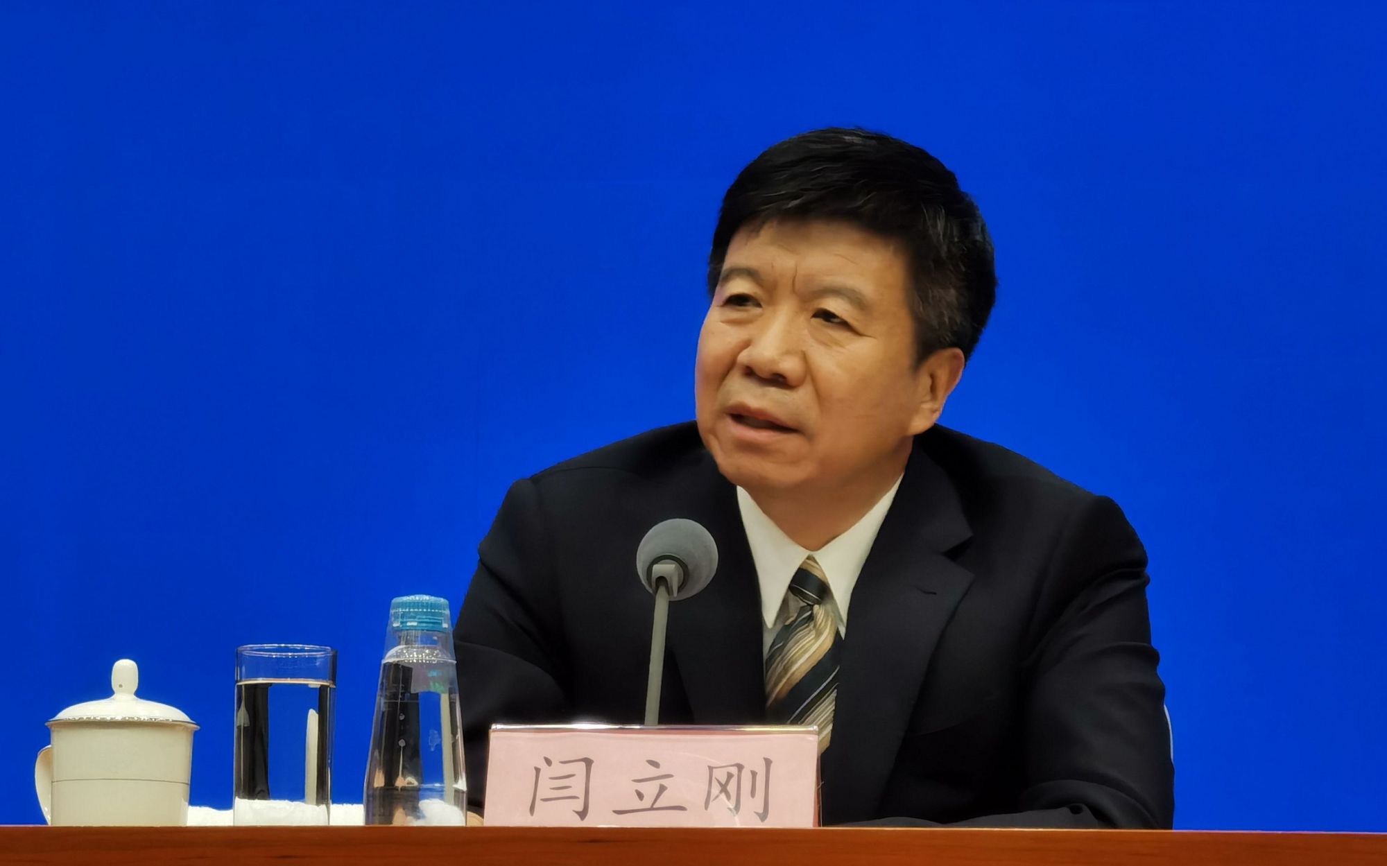 北京市商务局局长闫立刚建设国际消费中心城市将规划新商圈布局