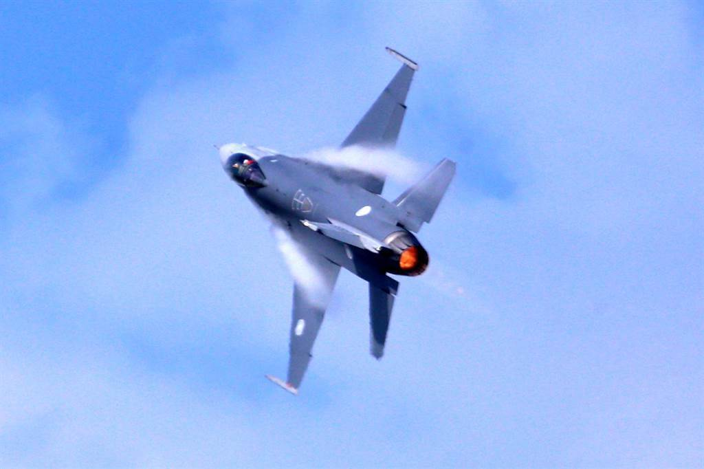 ̨��F-16Vս��������ͼ��