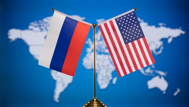 俄罗斯和美国国旗图源:视觉中国