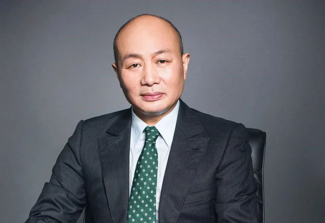 爱尔眼科董事长陈邦