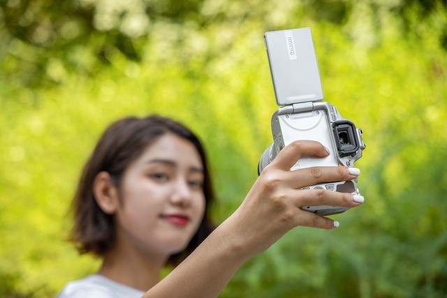 年终奖马上到手 2022年买什么相机之佳能篇