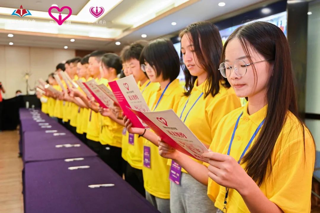 2021年受助仲明学子签署承诺回馈社会的道义契约
