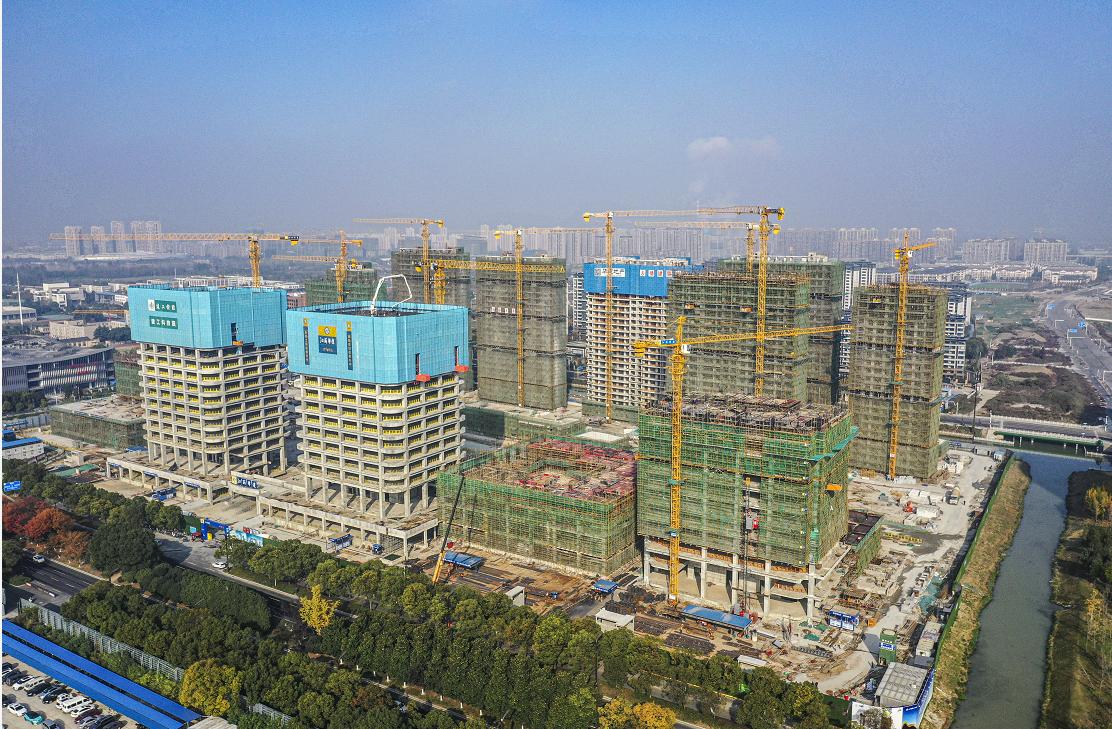 建工科技园和华建天月府项目.