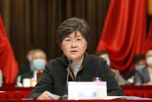 中共嘉定区委副书记,区长高香,区人大常委会党