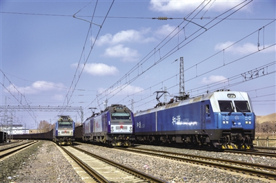 唐哲中铁呼和浩特局聚焦高质量发展,充分发挥全国一张网,全路一盘棋