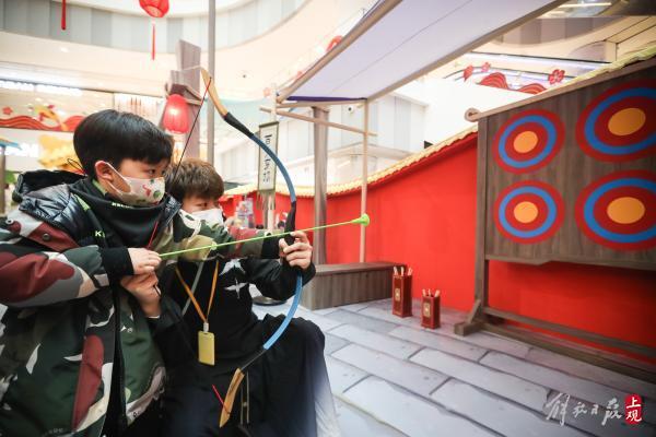 迎新年国潮艺术沉浸展暖虎坐镇