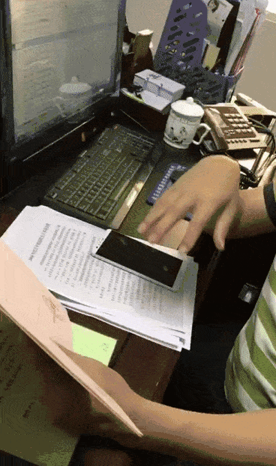 　　△ 房管局工作人员解释