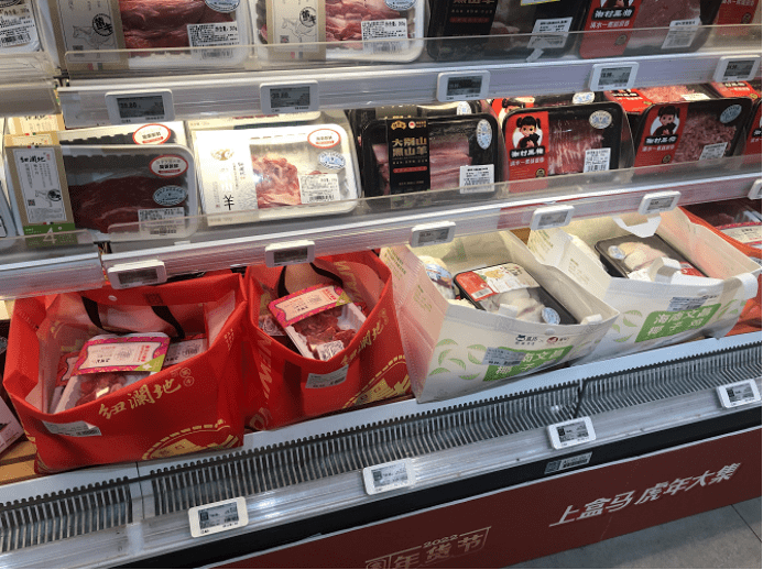 深圳罗湖区一大型商超摆放了不少品牌的预制菜 吴家明 摄