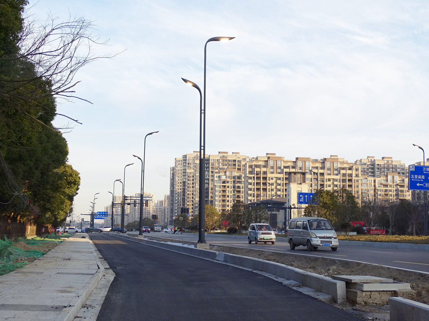 运河快速路辅道慢车道投入使用