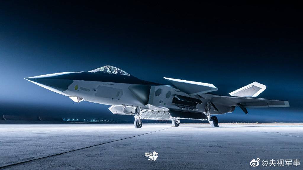 歼-20超帅高清壁纸来了|歼-20_新浪财经_新浪网