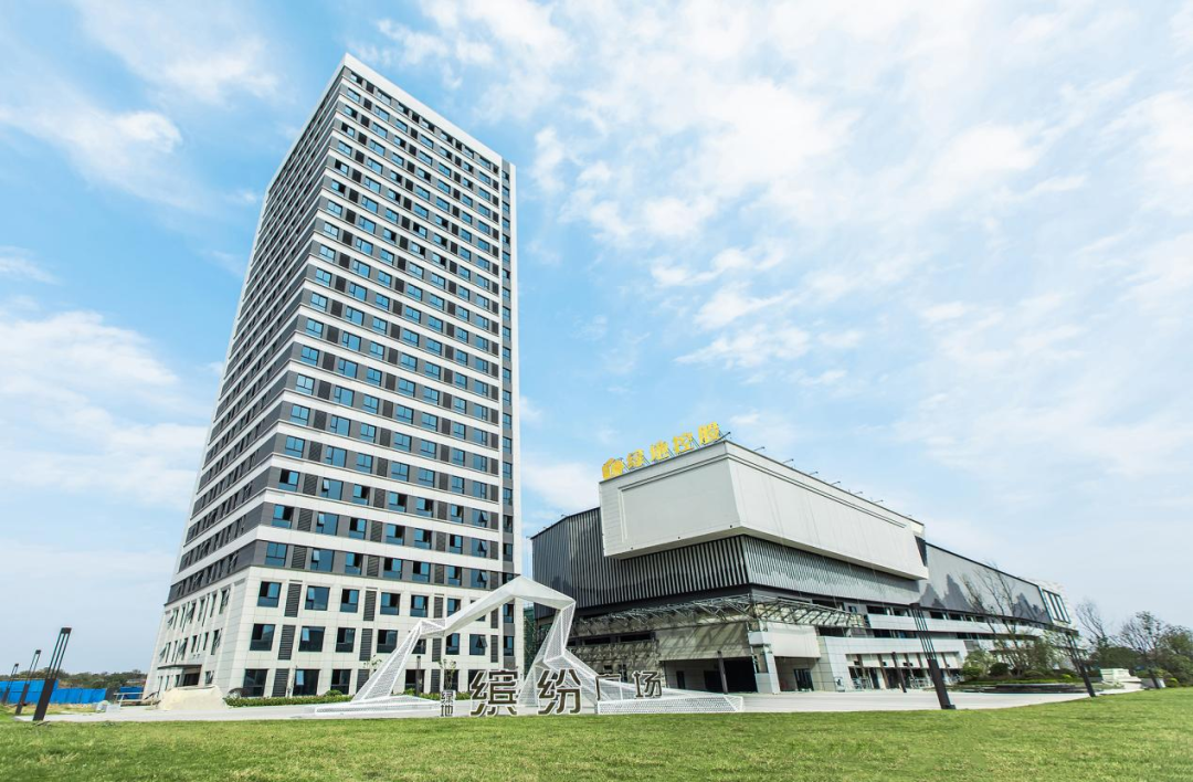 三年蝶变大城初现深耕一座城绿地璀璨征程再造池州东部新中心
