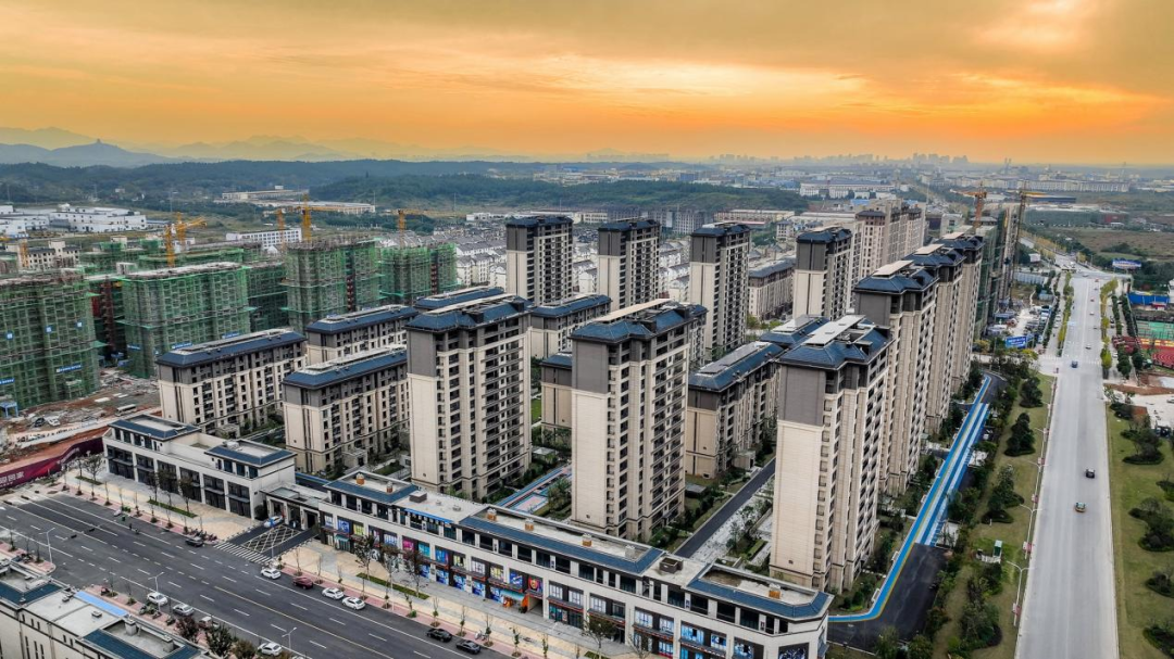 79项目实拍图如今,超3300位业主共同选择了池州绿地城.