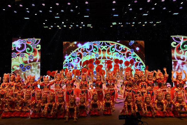 淮南市举行少儿春节联欢晚会组图