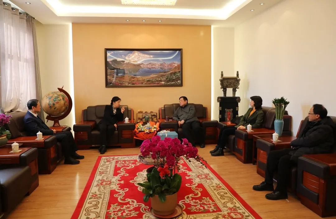 吉林省委常委、统战部长李悦到吉林农业大学走访慰问专家