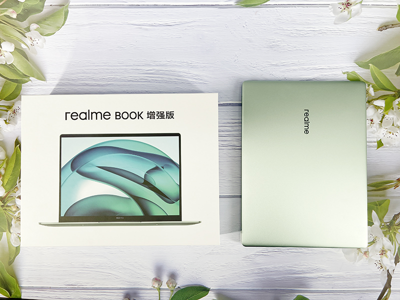 双面越级炸裂全场 realme Book增强版体验