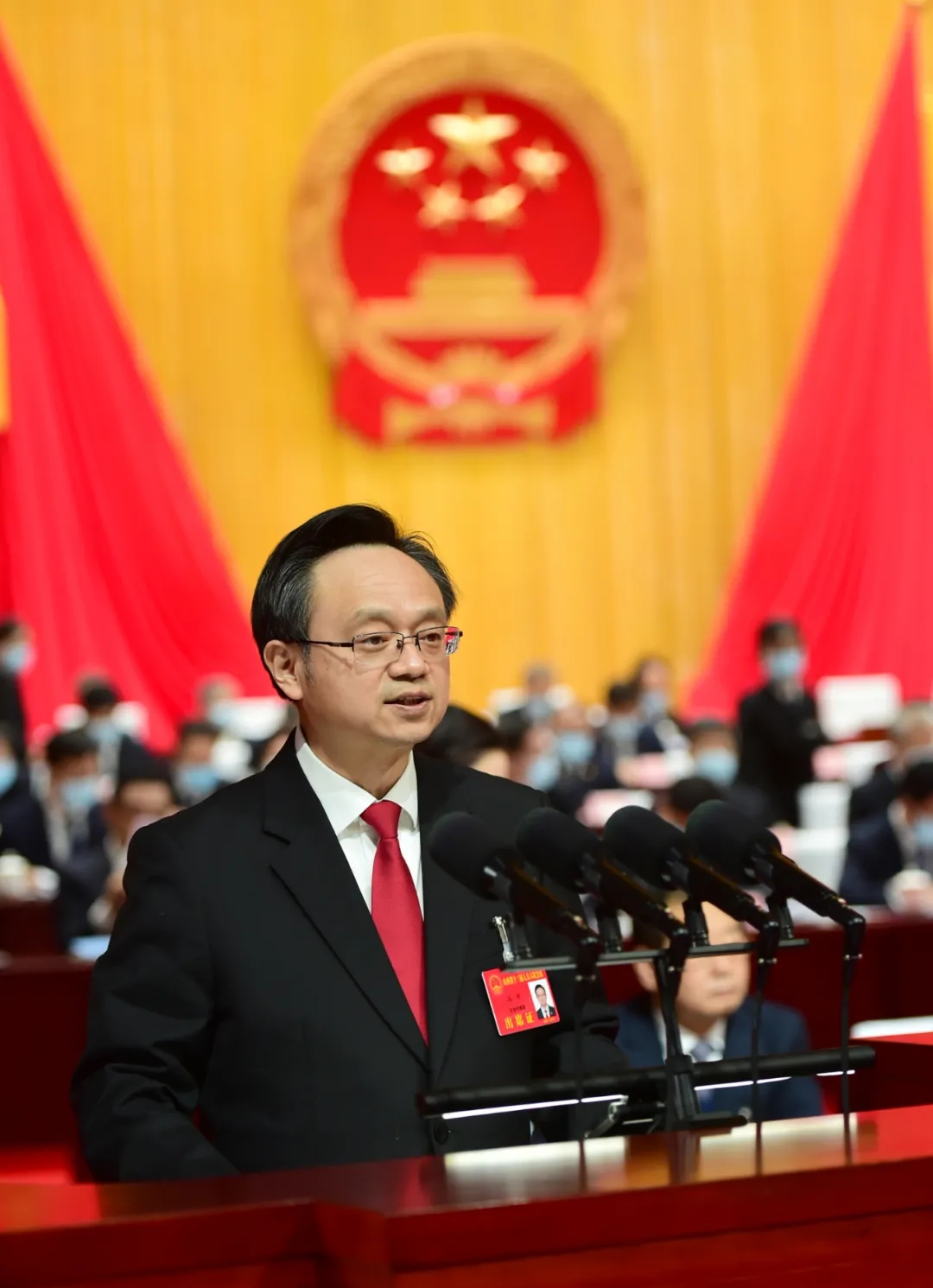 花式解读冯军在省十三届人大六次会议上作法院工作报告