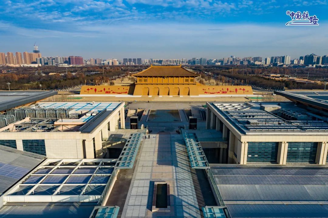 西安站全新亮相