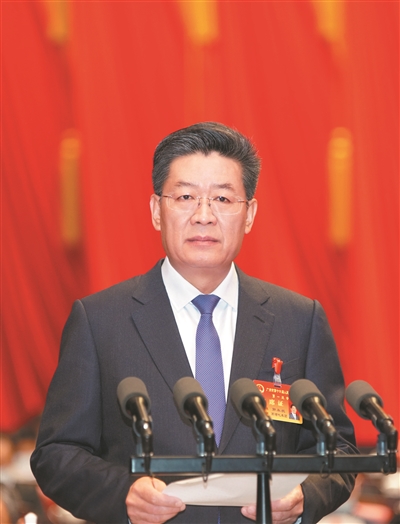 广州市十六届人大一次会议开幕