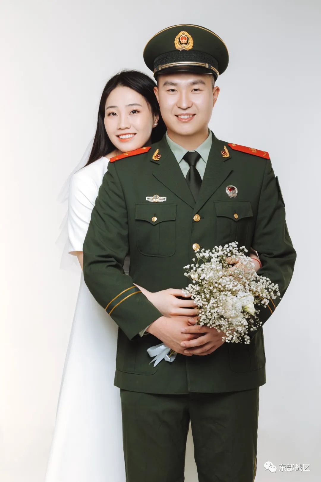 前方高甜!武警警士与排球女将的浪漫军恋,羡慕了……|胡子_新浪财经_新浪网