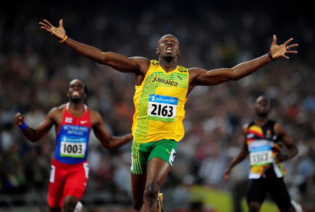 2008年8月的北京奥运会上，牙买加运动员博尔特参加200米决赛。图源：路透社