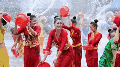 △傣族的泼水节，乐趣无穷