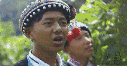 △淳朴的哈尼族人，能歌善舞。