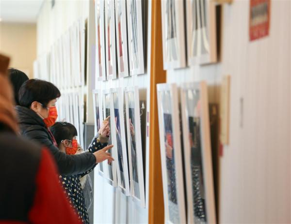 282件各地年画齐聚市群艺馆邀你赏年画过大年