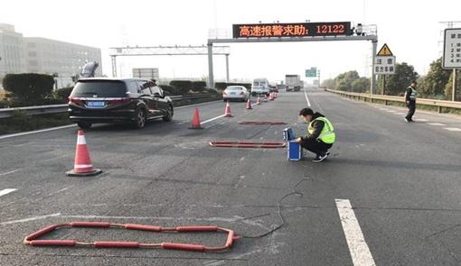图:地感线圈测试仪模拟测速